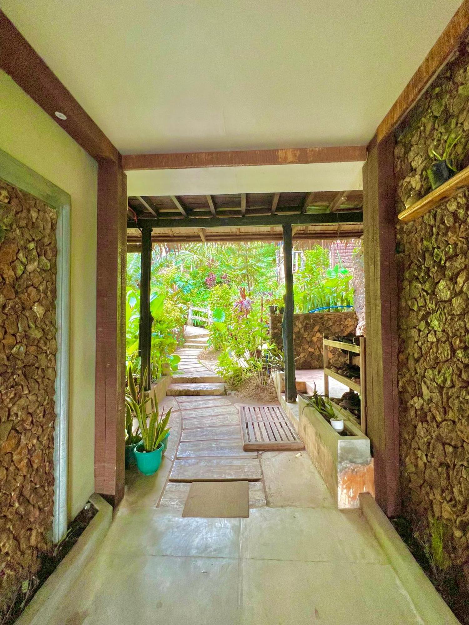 Novie'S Tourist Inn El Nido Bagian luar foto
