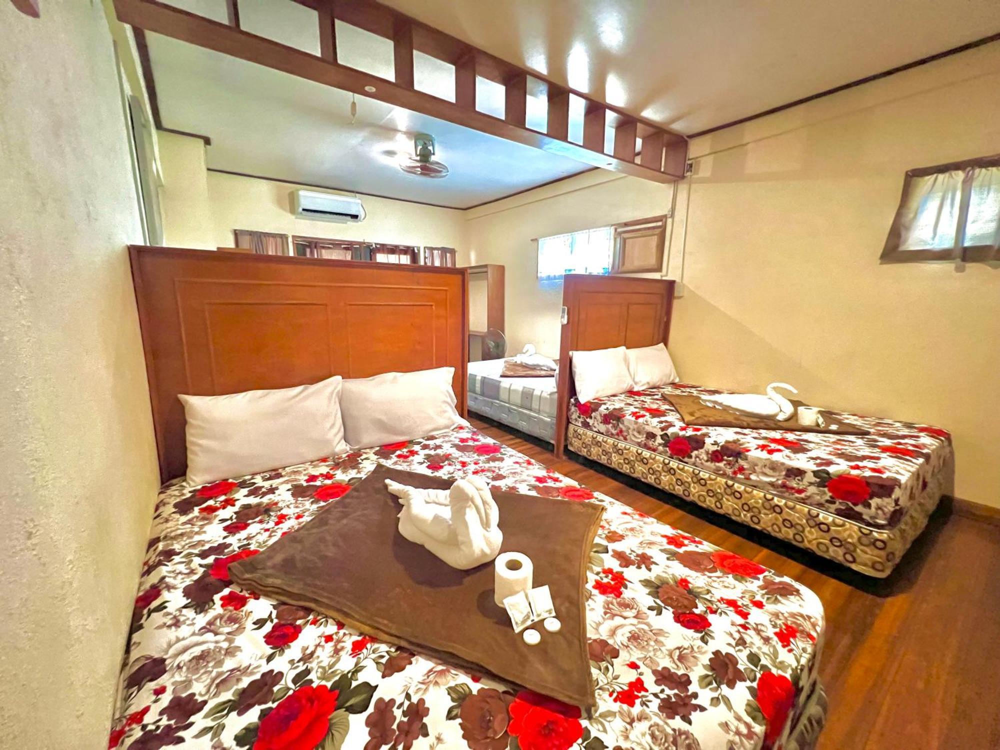 Novie'S Tourist Inn El Nido Bagian luar foto