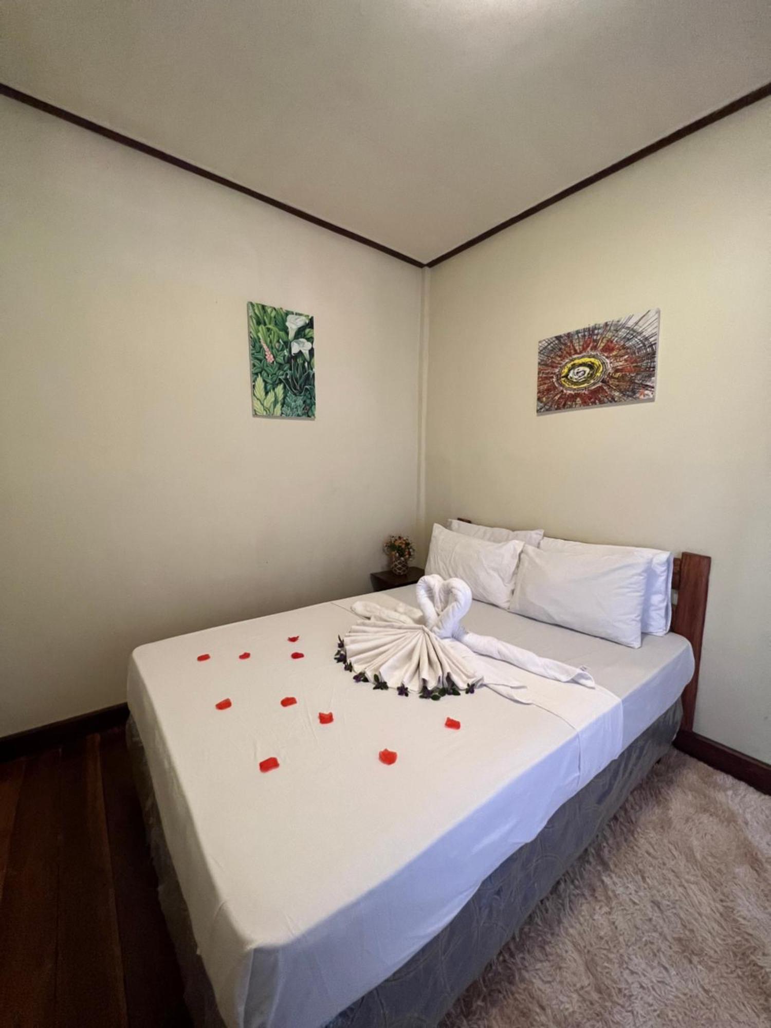 Novie'S Tourist Inn El Nido Bagian luar foto